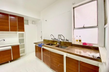Apartamento para alugar com 200m², 3 quartos e 1 vagaCozinha