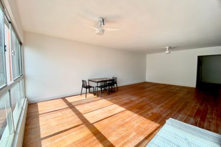 Sala  de apartamento para alugar com 3 quartos, 180m² em Copacabana, Rio de Janeiro