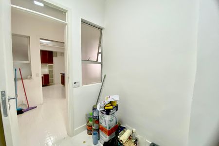 Apartamento para alugar com 200m², 3 quartos e 1 vagaÁrea de Serviço