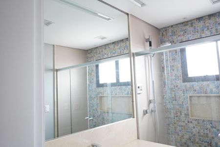 Apartamento à venda com 260m², 4 quartos e 4 vagasBanheiro