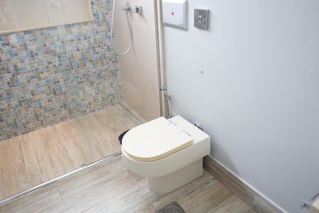 Apartamento à venda com 260m², 4 quartos e 4 vagasBanheiro da Suíte 2