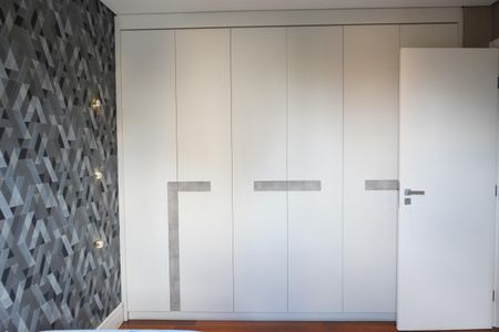 Apartamento à venda com 260m², 4 quartos e 4 vagasQuarto 4