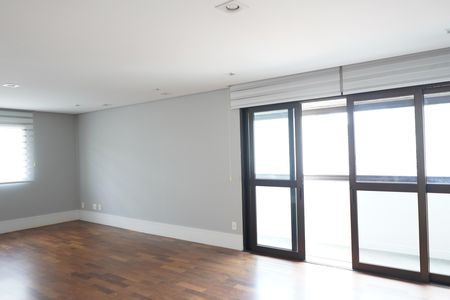 Apartamento à venda com 260m², 4 quartos e 4 vagasSala