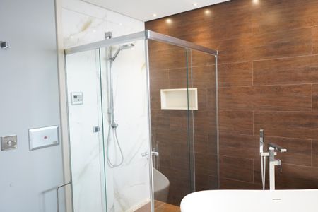 Apartamento à venda com 260m², 4 quartos e 4 vagasBanheiro da Suíte 1