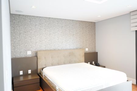 Apartamento à venda com 260m², 4 quartos e 4 vagasSuite 1