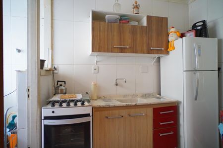 Cozinha  de kitnet/studio para alugar com 1 quarto, 40m² em Vila Ipiranga, Porto Alegre