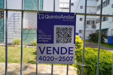 Plaquinha  de kitnet/studio para alugar com 1 quarto, 40m² em Vila Ipiranga, Porto Alegre