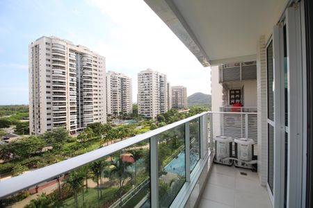 Varanda de apartamento para alugar com 2 quartos, 80m² em Barra Olímpica, Rio de Janeiro
