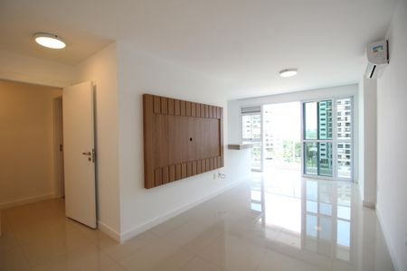 Sala de apartamento para alugar com 2 quartos, 80m² em Barra Olímpica, Rio de Janeiro