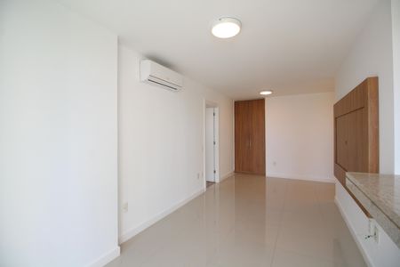 Apartamento para alugar com 80m², 2 quartos e 1 vagaSala