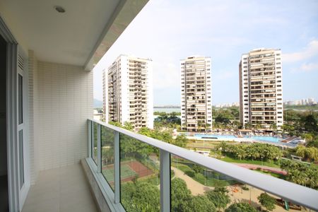 Apartamento para alugar com 80m², 2 quartos e 1 vagaVaranda