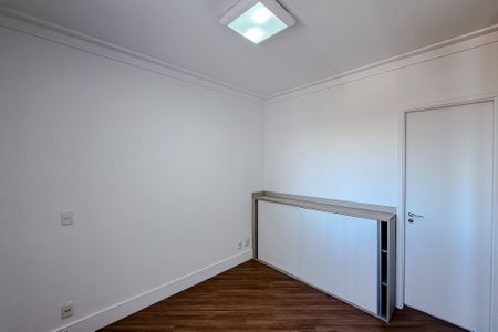 Apartamento à venda com 94m², 3 quartos e 3 vagas Apartamento à venda com 94m², 3 quartos e 3 vagasQuarto 2 - Suíte