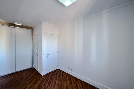 Apartamento à venda com 94m², 3 quartos e 3 vagas Apartamento à venda com 94m², 3 quartos e 3 vagasQuarto 2 - Suíte