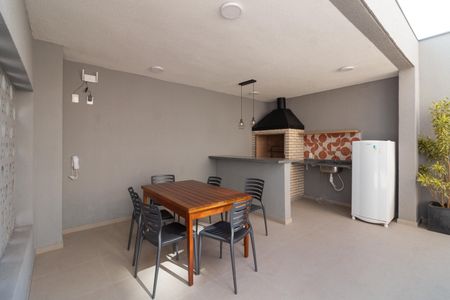 Apartamento para alugar com 41m², 2 quartos e 1 vagaÁrea comum - Churrasqueira