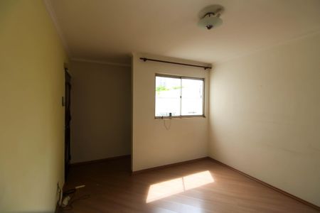 Sala de apartamento para alugar com 3 quartos, 87m² em Jardim Independência, São Paulo