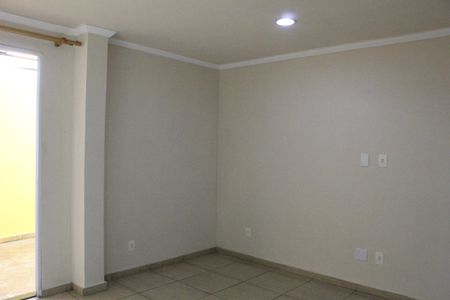 Sala de casa à venda com 1 quarto, 360m² em Curicica, Rio de Janeiro