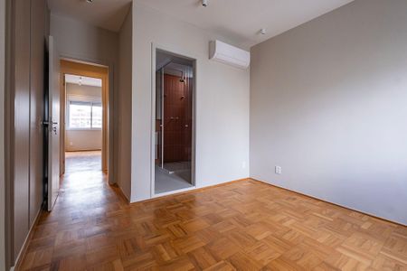 Apartamento à venda com 155m², 3 quartos e 1 vaga Apartamento à venda com 155m², 3 quartos e 1 vagaSuíte 2