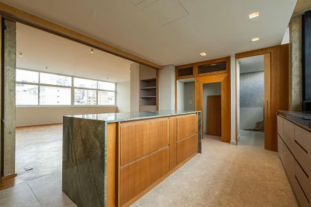 Apartamento à venda com 155m², 3 quartos e 1 vaga Apartamento à venda com 155m², 3 quartos e 1 vagaSala/Cozinha