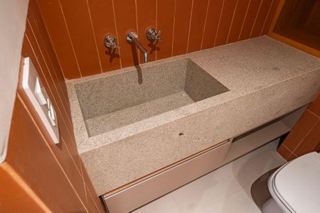 Apartamento à venda com 155m², 3 quartos e 1 vaga Apartamento à venda com 155m², 3 quartos e 1 vagaBanheiro Social