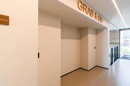 Studio para alugar com 24m², 1 quarto e sem vaga Studio para alugar com 24m², 1 quarto e sem vagaÁrea comum - Mini Market