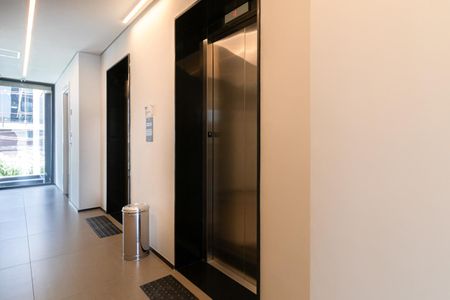 Studio para alugar com 24m², 1 quarto e sem vaga Studio para alugar com 24m², 1 quarto e sem vagaArea comum - Hall Elevadores