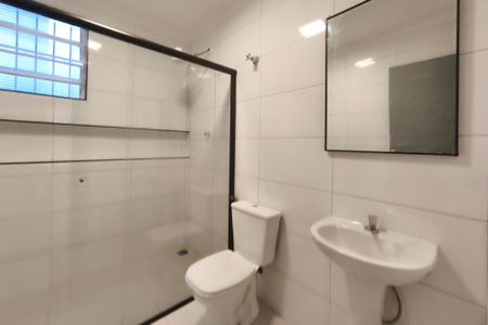 Casa à venda com 136m², 3 quartos e 8 vagasBanheiro