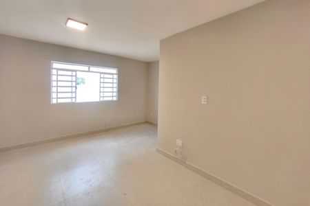 Sala de casa à venda com 3 quartos, 136m² em Vila Aurocan, Campinas