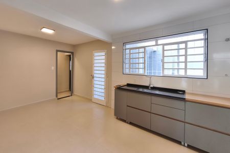 Casa à venda com 136m², 3 quartos e 8 vagasCozinha