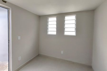 Casa à venda com 136m², 3 quartos e 8 vagasQuarto de Serviço