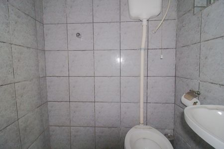 Banheiro de casa para alugar com 1 quarto, 40m² em Jardim Zaira, Mauá