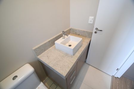 Apartamento à venda com 105m², 2 quartos e 2 vagasBanheiro Suíte 1