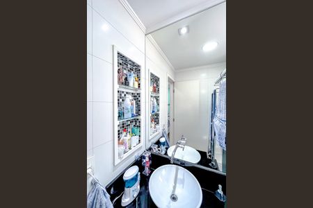 Apartamento à venda com 69m², 2 quartos e 1 vagaBanheiro da Suíte