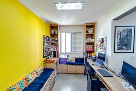 Apartamento à venda com 69m², 2 quartos e 1 vagaEscritório