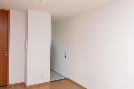 Sala de apartamento para alugar com 2 quartos, 47m² em Cosmos, Rio de Janeiro
