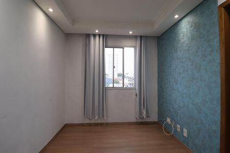 Sala de apartamento para alugar com 2 quartos, 41m² em Vila Lutécia, Santo André