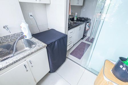 Apartamento à venda com 59m², 2 quartos e 1 vagaarea de serviço