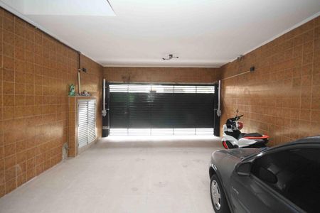 Casa à venda com 320m², 3 quartos e 3 vagasGaragem