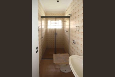 Casa à venda com 320m², 3 quartos e 3 vagasBanheiro Social