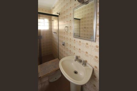 Casa à venda com 320m², 3 quartos e 3 vagasBanheiro Social