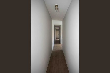 Casa à venda com 320m², 3 quartos e 3 vagasCorredor