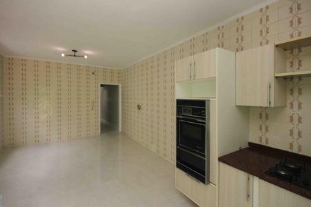 Casa à venda com 320m², 3 quartos e 3 vagasCozinha