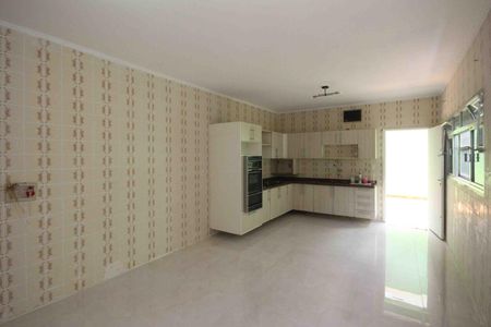 Casa à venda com 320m², 3 quartos e 3 vagasCozinha