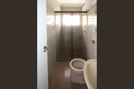 Casa à venda com 320m², 3 quartos e 3 vagasBanheiro da Suite 02