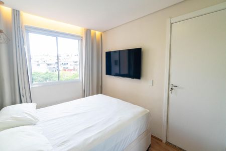 Suite de apartamento para alugar com 1 quarto, 28m² em Jardim Itacolomi, São Paulo