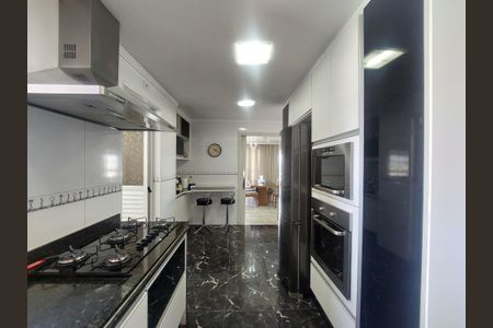 Apartamento para alugar com 136m², 3 quartos e 2 vagasCozinha