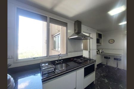 Apartamento para alugar com 136m², 3 quartos e 2 vagasCozinha