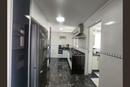 Apartamento para alugar com 136m², 3 quartos e 2 vagasCozinha