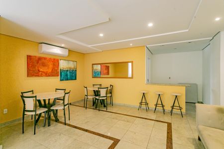 Apartamento para alugar com 76m², 3 quartos e 1 vagaÁrea comum - Salão de festas