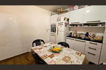 Casa à venda com 200m², 6 quartos e 3 vagas Casa à venda com 200m², 6 quartos e 3 vagasEdícula 2