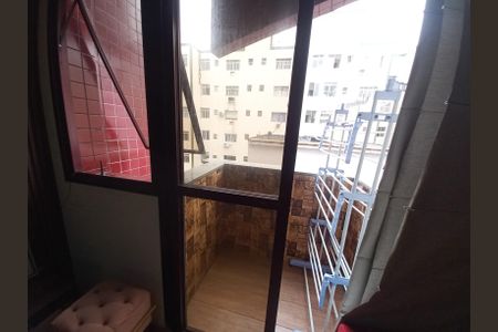 Apartamento para alugar com 83m², 2 quartos e 1 vagaSala
